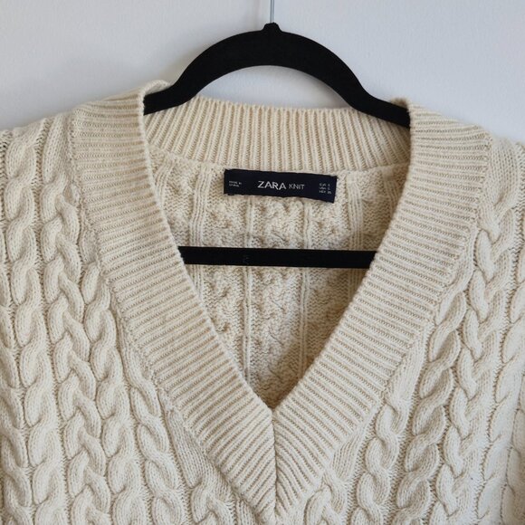 Zara Oversized V-neck Cable Knit Sweater | Size Small - Picture 3 of 8